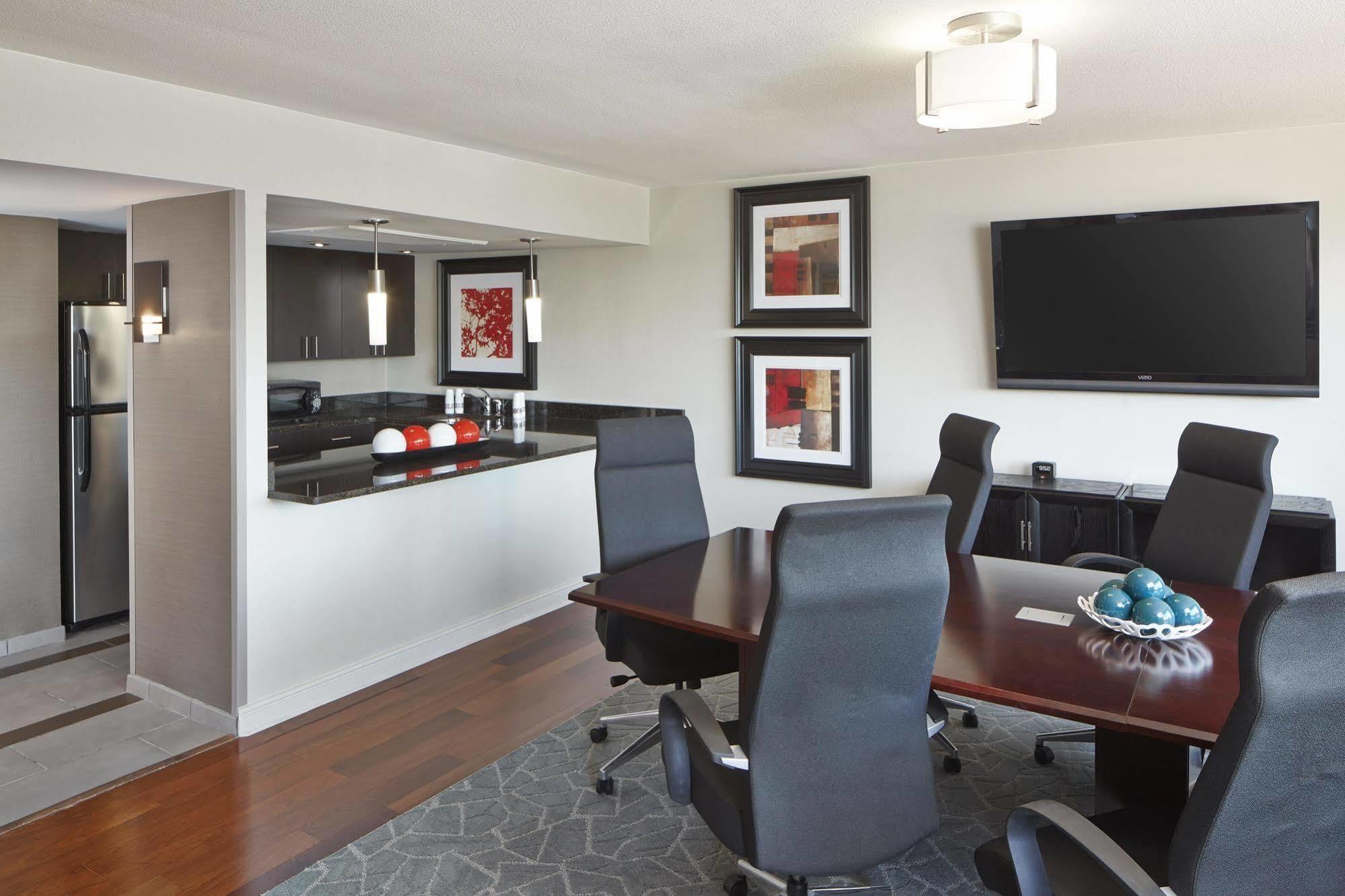 Hotel Doubletree By Hilton Atlanta Perimeter Dunwoody Esterno foto